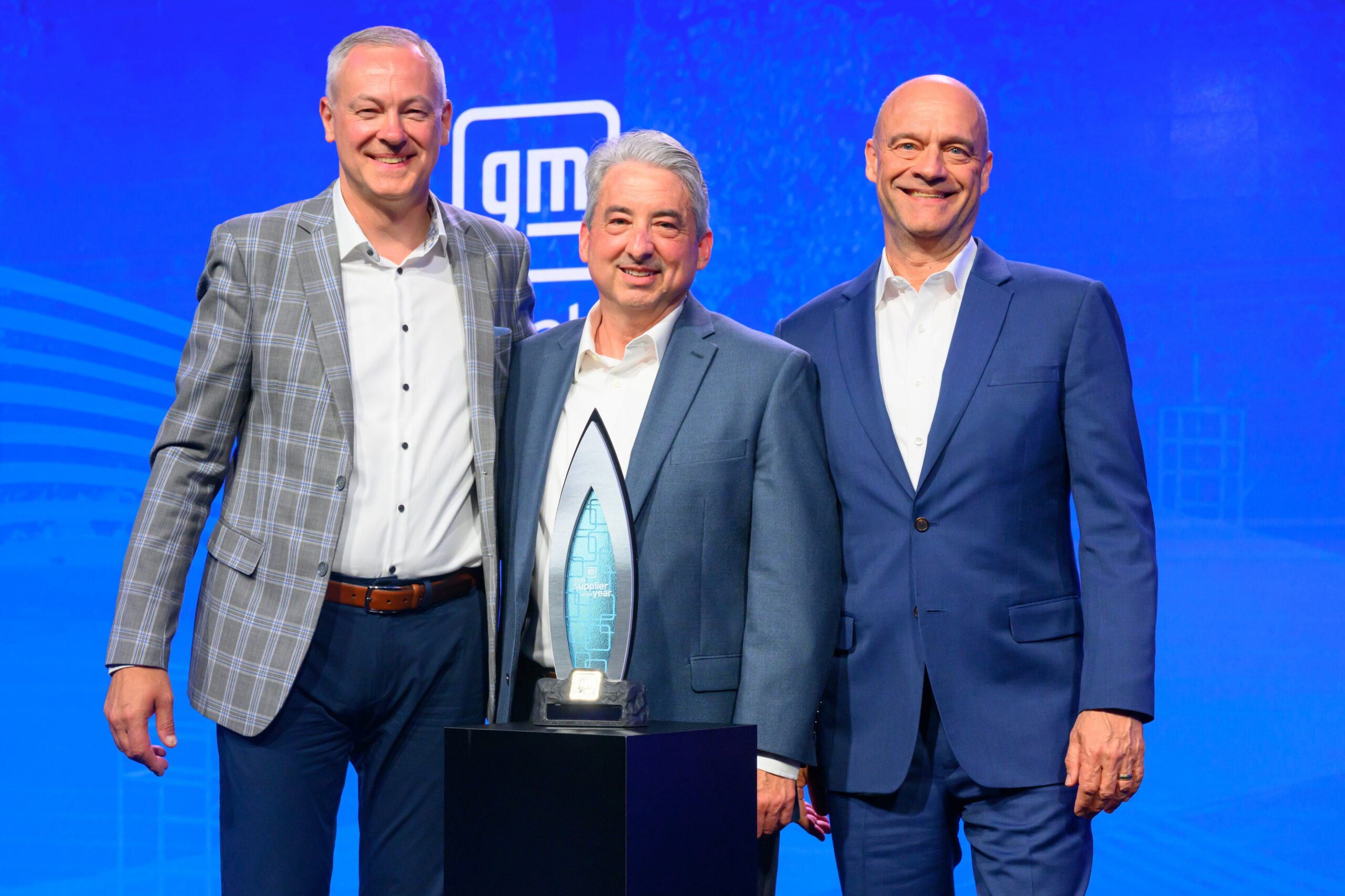 Aspen Aerogels team members receiving the 34th Annual GM Supplier of the Year award.